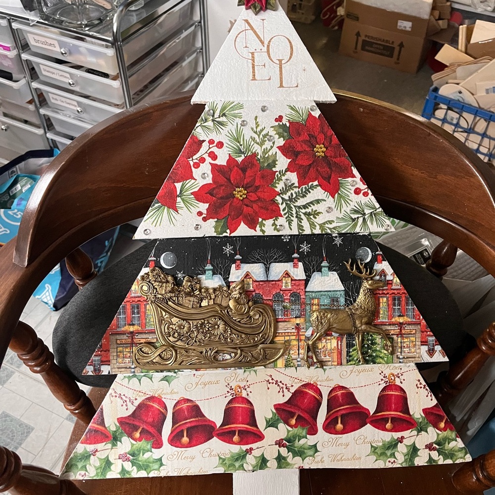Festive Wooden Christmas Tree